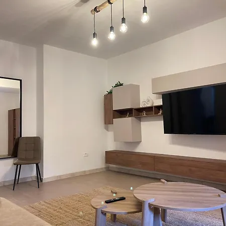 Apartment Via De Filippi, 39a